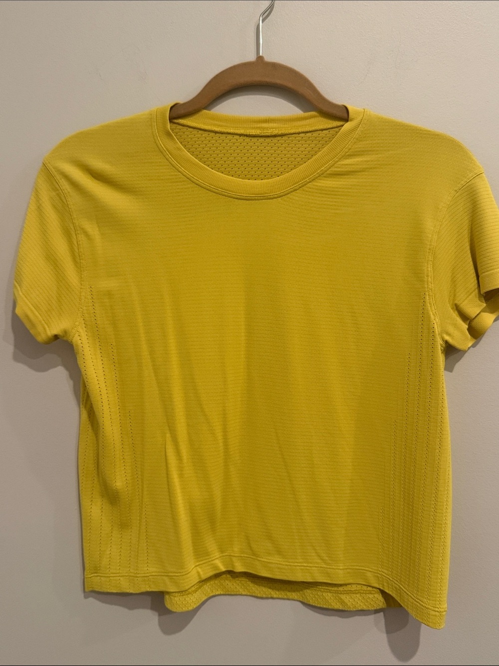 Lululemon Train to Be Short Sleeve Shirt
Soleil / Soleil